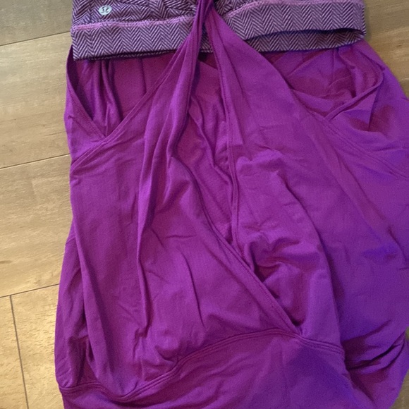 Lululemon sz 4 tank top - Picture 5 of 5